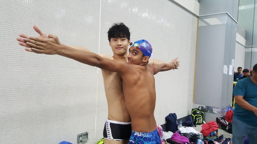 South Korean Wu Huang-soon and Indias Shoan Ganguly measure up to each other.
