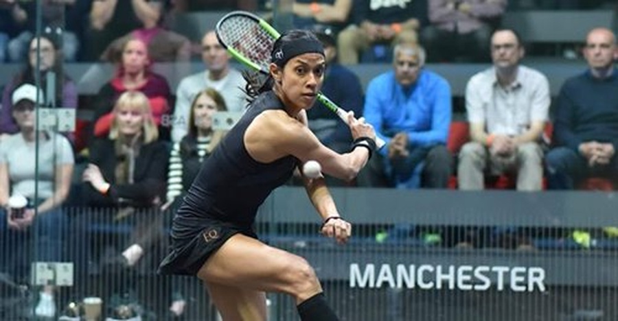 Nicol David in action. © Steve Cubbins