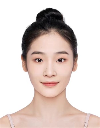 Ms Yue Hongyan